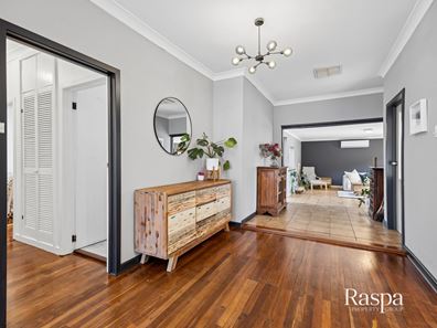 31 Strode Avenue, Hamilton Hill WA 6163