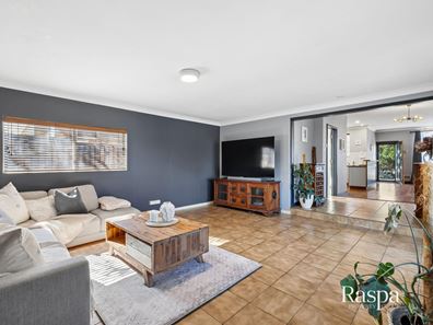 31 Strode Avenue, Hamilton Hill WA 6163