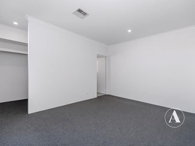 13 Kookaburra  Street, Eglinton WA 6034