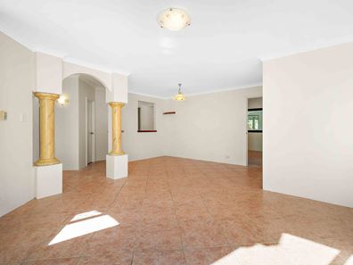 4 Jardee Close, Dianella WA 6059