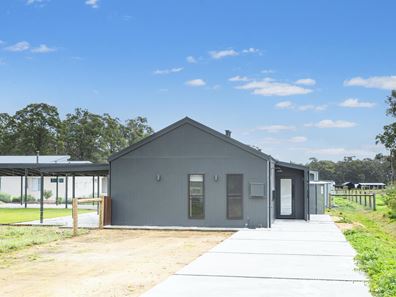 18 Carnaby Crescent, Witchcliffe WA 6286
