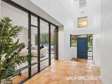 4 Maloney Way, City Beach WA 6015