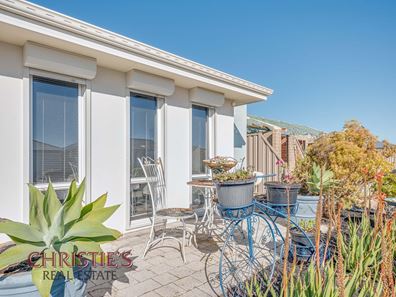 6 Albarello Way, Dayton WA 6055