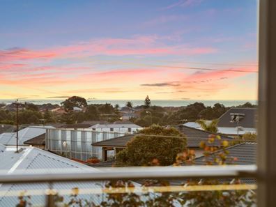 15 Gemmell Way, Hillarys WA 6025