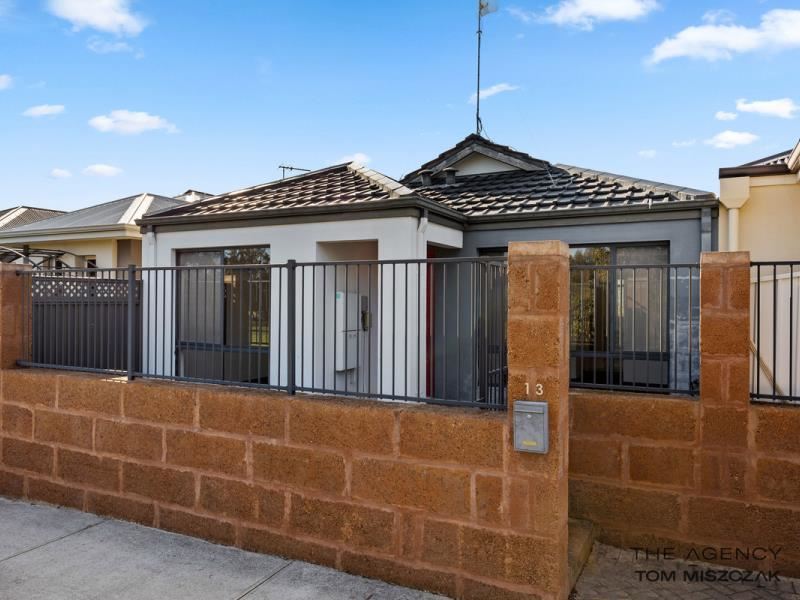 13 Olearia Alley, Dayton