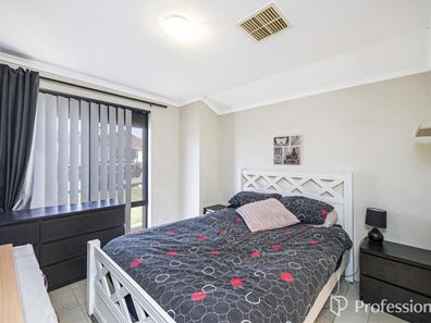 11 Vlasich Road, Byford WA 6122