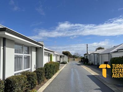 4/99 Lowanna Way, Armadale WA 6112