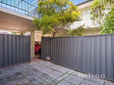 5/4 Kintail Road, Applecross WA 6153