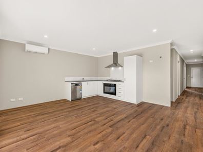 22 Magnolia Way, Lakelands WA 6180