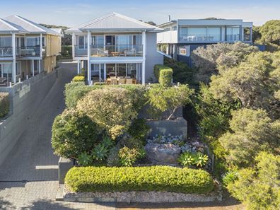2/21 Wardanup Crescent, Yallingup WA 6282