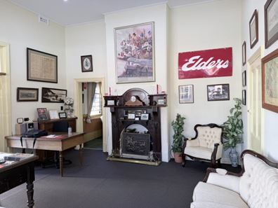 127 Avon Terrace, York WA 6302