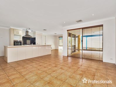 29 Castledene Way, Tapping WA 6065