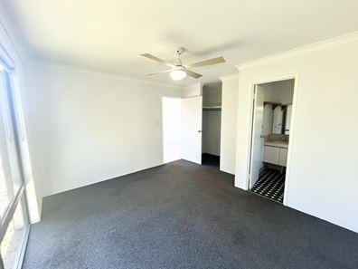 30 Tamarisk Drive, Halls Head WA 6210
