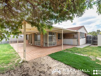11 Likely Place, Stratton WA 6056
