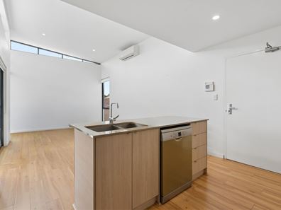 9/8 Salisbury Road, Rivervale WA 6103