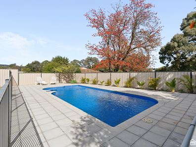 10 Wakehurst Place, Kelmscott WA 6111