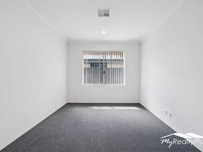 5 Grevillea Rd, Henley Brook WA 6055