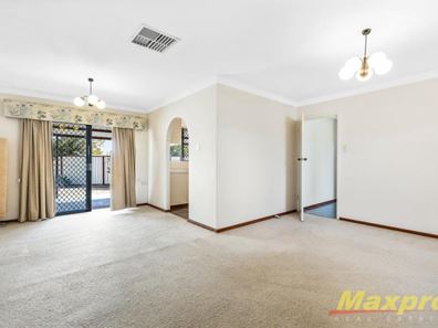 9 Woodford Road, Lynwood WA 6147