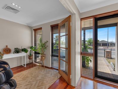 8 Honeysuckle Mews, Baldivis WA 6171