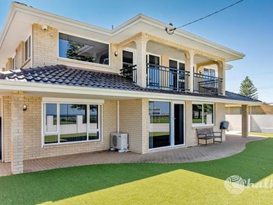386 Safety Bay Road, Safety Bay WA 6169