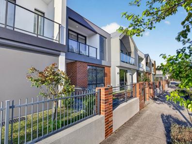 29 Paddock Parade, Cockburn Central WA 6164