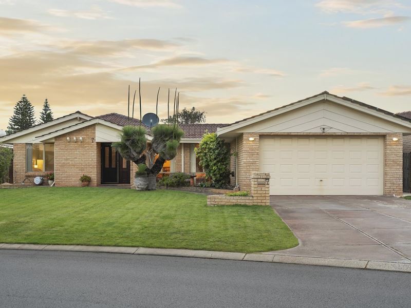 7 Atlantic Way, Waikiki WA 6169