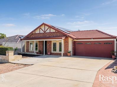 9 Rosehill Court, Atwell WA 6164