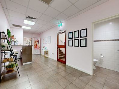 2/14 The Crescent, Midland WA 6056