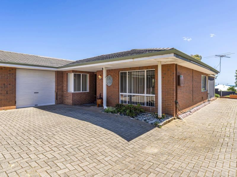 2/44 Yeedong Road, Falcon