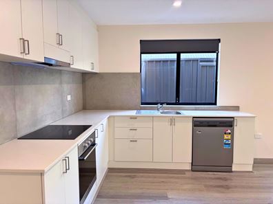 28A Calvert Way, Girrawheen WA 6064