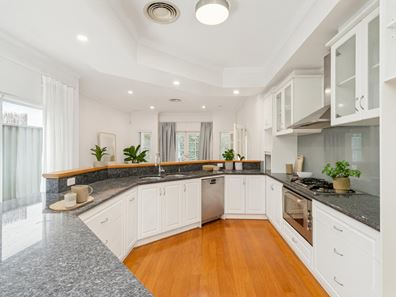 67 Evans Street, Shenton Park WA 6008