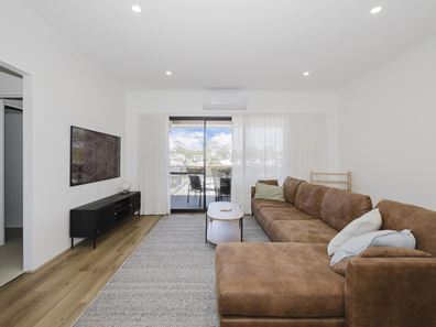 6/67 Coleman Crescent, Melville WA 6156
