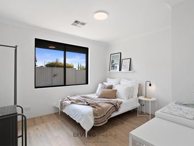 Room/3  5 Plumeria Rise, Sinagra WA 6065