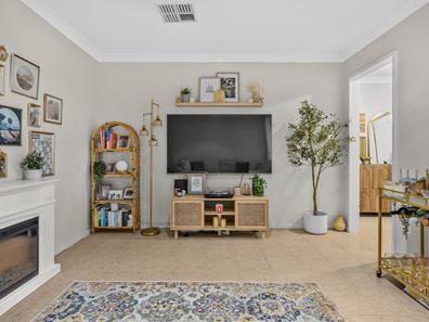 36A Cobham Way, Camillo WA 6111