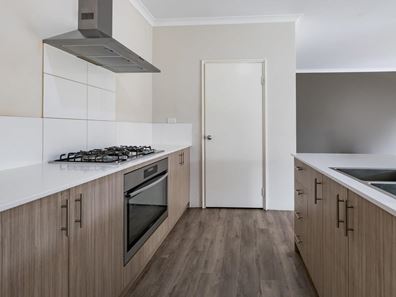 114 Sapphire Chase, Wellard WA 6170