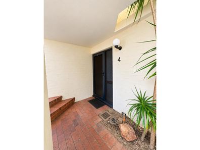 4/147 Hubert Street, East Victoria Park WA 6101