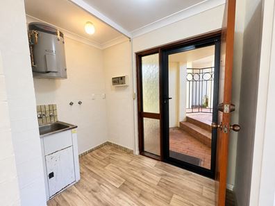 4/147 Hubert Street, East Victoria Park WA 6101