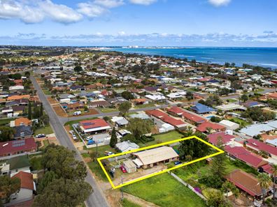 43A &amp; B Charles Street, Bluff Point WA 6530