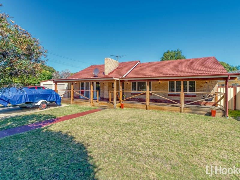 37 Range View Way, Thornlie WA 6108