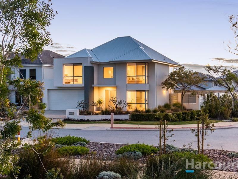 46 Blackpool Promenade, Iluka WA 6028