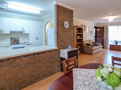 24/106 Williams Street, Gooseberry Hill WA 6076