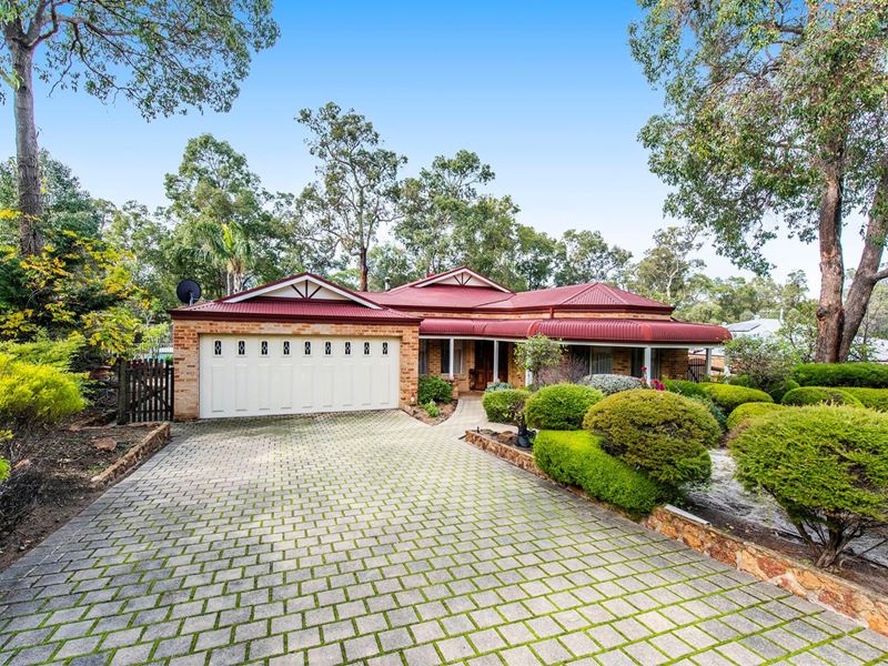 18 Massey Turn, Mundaring