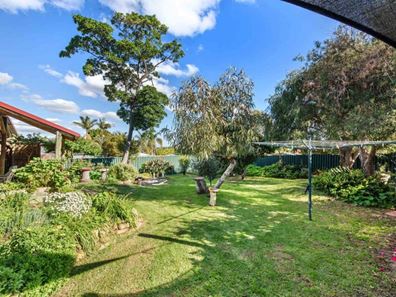 11 Uringa Way, Wanneroo WA 6065