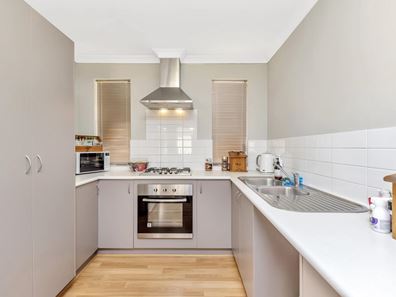 78/ Leisure Way, Halls Head WA 6210