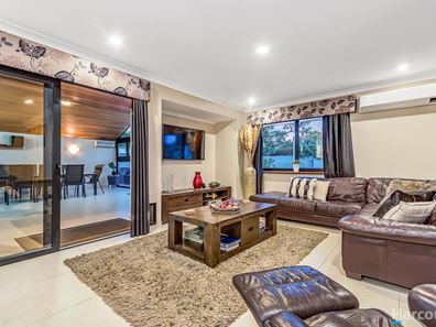 86 Bayport Circuit, Mindarie WA 6030