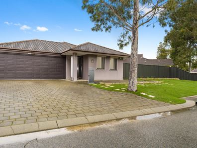 45 Verdant Cres, Seville Grove WA 6112