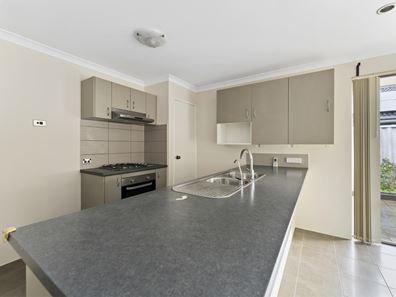 45 Verdant Cres, Seville Grove WA 6112
