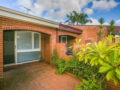 8A Thompson Drive, Wanneroo WA 6065