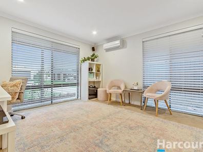 8 Jingana Road, Banksia Grove WA 6031