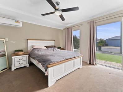 21 Montane Turn, Banksia Grove WA 6031